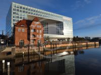 Hamburg Spiegel-Gebäude Ericusspitze #244